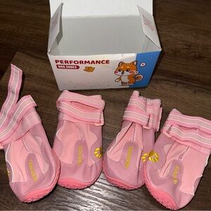 Brand new! Pink Dog Snow Boots